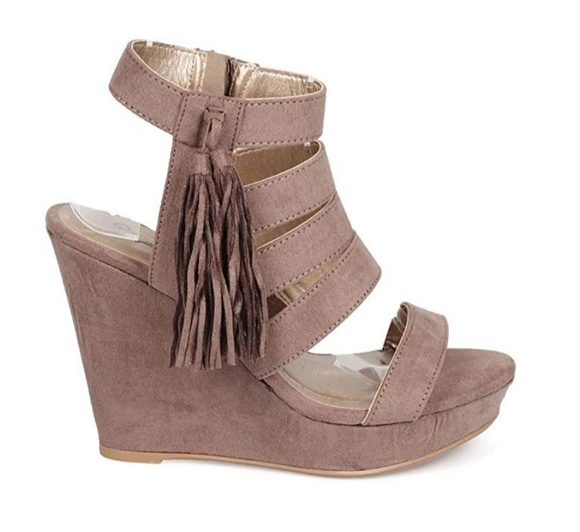Qupid Women Suede Peep Toe Tassel Caged Wedge - Picture 2 of 8